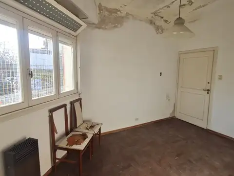 Depto Tipo Casa en Venta en Monte Castro, USD 80.000