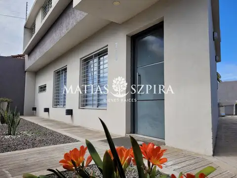 Venta casa  minimalista 4 ambientes y piscina