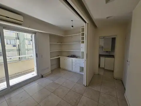 Alquiler dos ambientes en Piso 15. Seguridad 24hs, pileta y SUM con parrila.