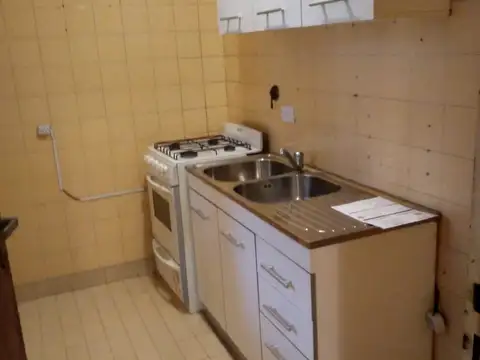 DEPTO 2 AMBIENTES EXCELENTE ESTADO