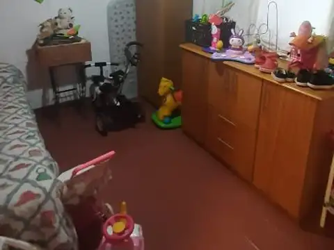 Departamento con local en venta en Luis Agote