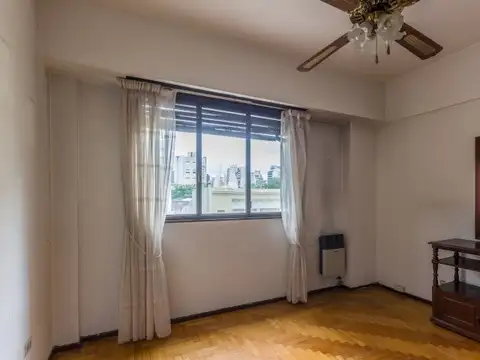 Oportunidad!  Semipiso 3 ambientes  mas dependencia/ escritorio en San Cristóbal, amplio y lumi...