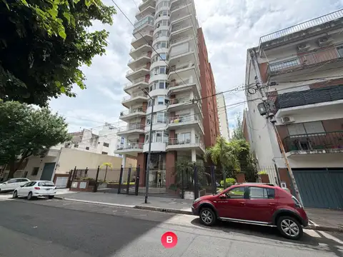 3 AMB SEMIPISO CON COCHERA FULL AMENITIES