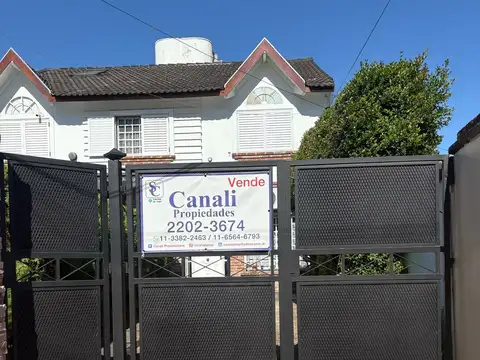 Nuestras Malvinas 1200