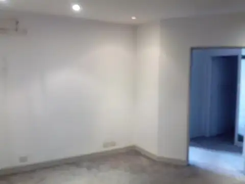 OFICINA EN VENTA - MICROCENTRO
