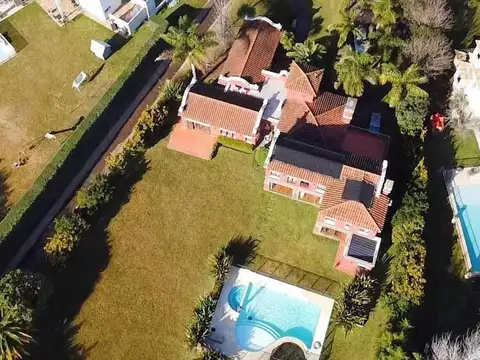 Casa en Venta en Countries y Barrios Cerrados en Moreno, USD 450.000