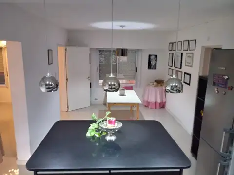 Depto Tipo Casa 4 ambientes con 2 baños
