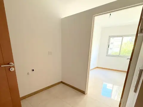 Departamento 4 ambientes con 3 baños