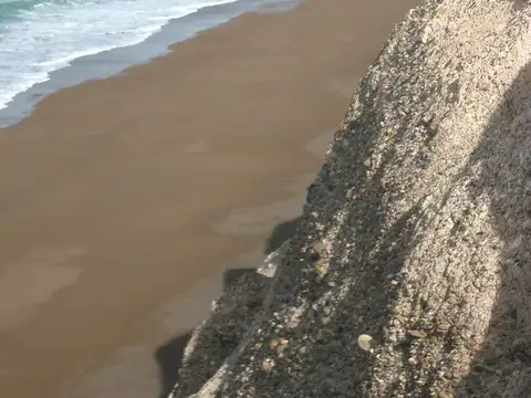 iNMOBILIARIA COMODORO Campo con costa de mar