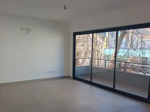 Oficina en Alquiler en Moron Sur, $ 1.500.000