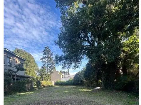 FERRARI  al 400. TERRENO ÚNICO EN ADROGUE