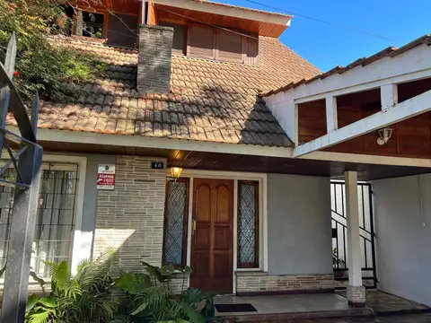 Casa en Venta en Adrogue, USD 190.000