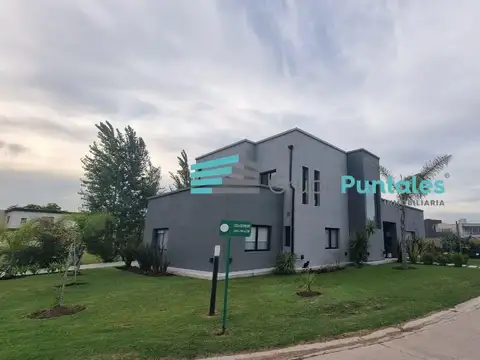 Casa en Venta de 5 dormitorios