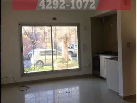 General José De San Martín 300, Piso PB