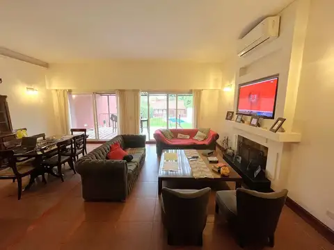 Casa en Venta al Este