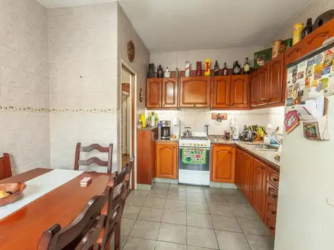 Depto Tipo Casa en Venta 42 años