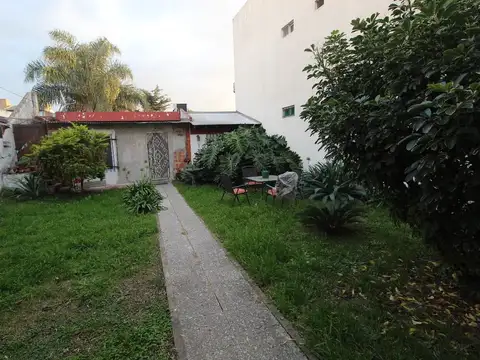 Terreno en Venta en Villa Luzuriaga, USD 129.900