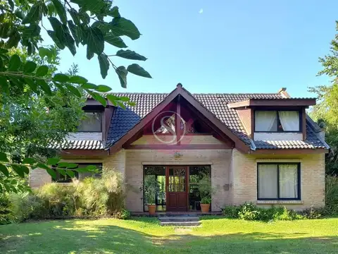 Casa  en Venta en Jardín Nautico, Escobar, G.B.A. Zona Norte