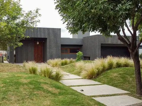 Casa en Venta en Cañuelas, USD 800.000