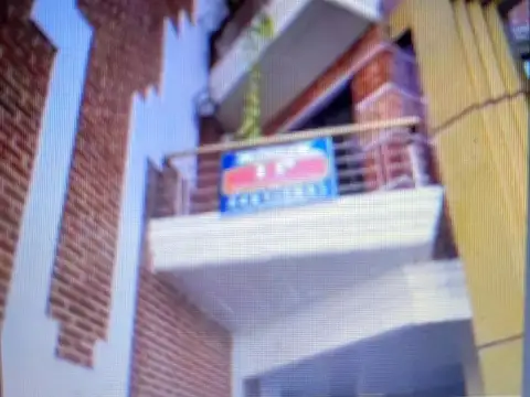 DEPARTAMENTO DE DOS AMBIENTES EN MORON