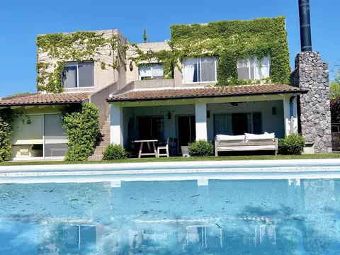 Casa 2 habitaciones + Family en Alquiler de Temporada Barrio San Isidro Labrador en Villanueva