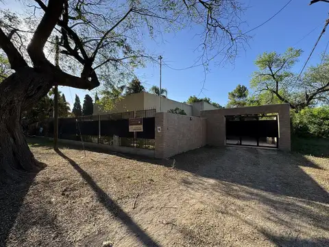 Venta Casa Quinta en Jorge Newbery Sauce Viejo