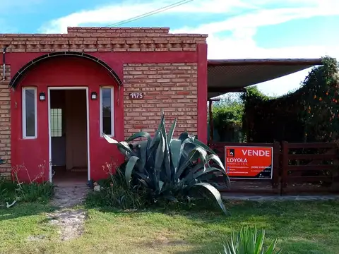 Monoambiente sobre Bv. Olivera a 300 m de la Escuela Técnica