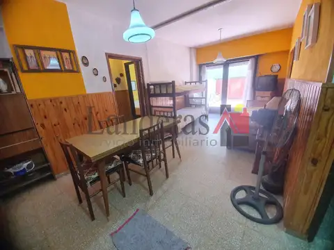 Francisco de Las Carreras 100