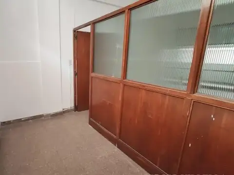 VENTA LOCAL/ OFICINA COMERCIAL BARRIO CENTRO