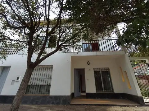 Creppy entre San Martín y Bolívar