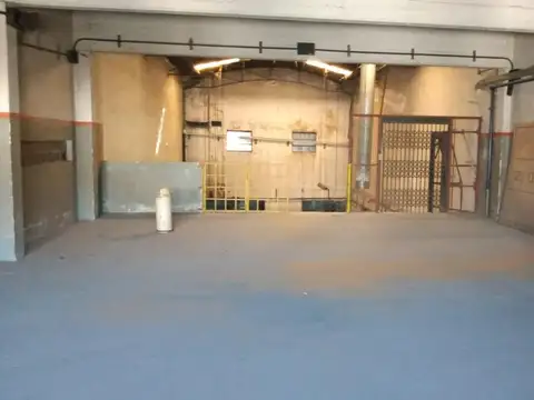 Galpon en Venta 54  mts Fondo