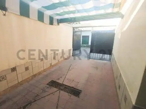 Pasaje K 2300, Piso 0