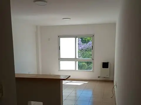Departamento en Alquiler en La Plata, $ 400.000