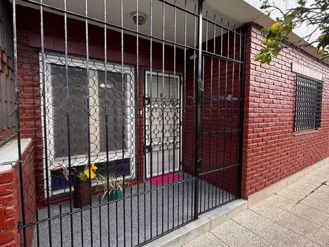 VENTA PH 3 AMBIENTES EXCELENTE ESTADO LAS AVENIDAS