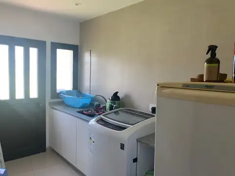 Av. Fernández Beschtedt