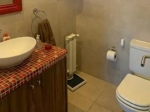 Casa 4 ambientes con 3 baños