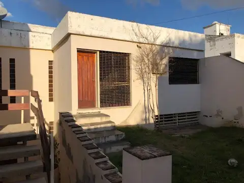 Casa en Venta con 5 cocheras