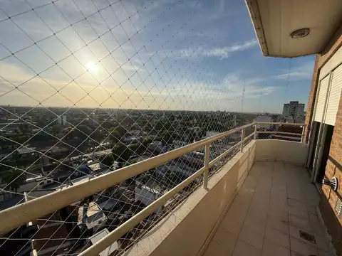 Hipolito Yrigoyen al 700