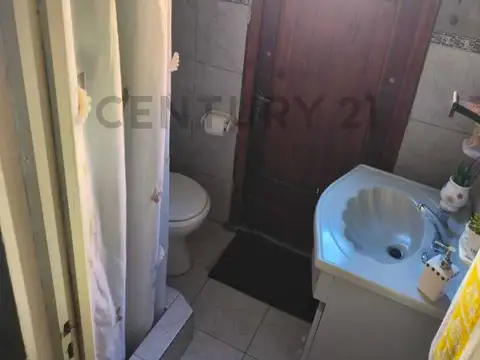 VENTA PH CON COCHERA, Al frente 37 N 74.