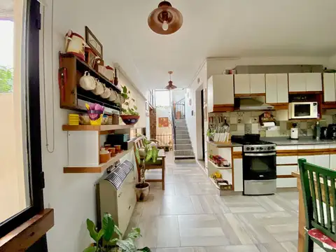 Depto Tipo Casa en Venta de 4 ambientes