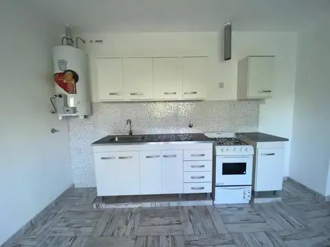 Gaspar Melchor de Jovellanos e/ California y Coronel Salvadore