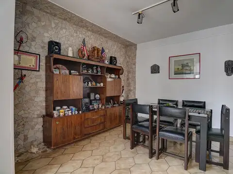 Depto Tipo Casa en Venta de 4 dormitorios