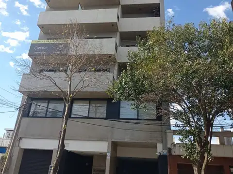 COCHERA VENTA CORDOBA Y AVELLANEDA