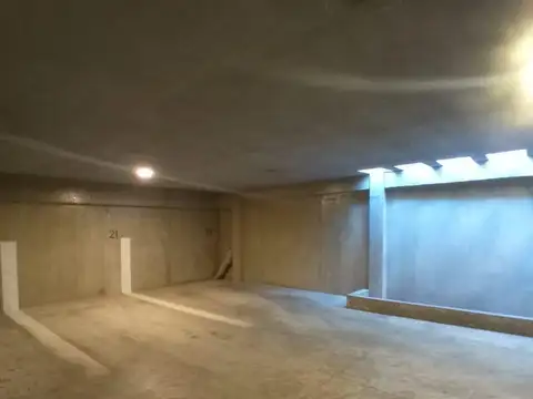 COCHERA VENTA CORDOBA Y AVELLANEDA