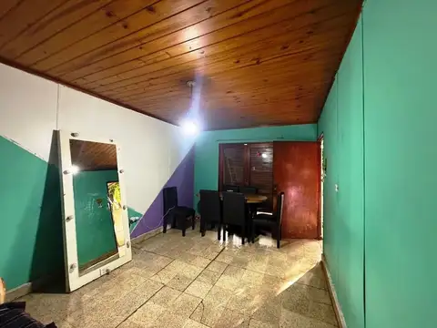 Casa 4 ambientes con 1 baño