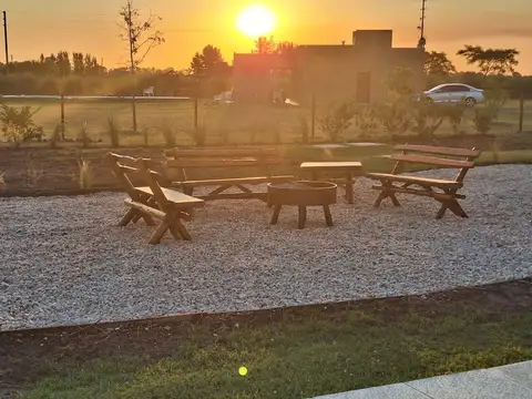 Casa 5 ambientes con 4 baños