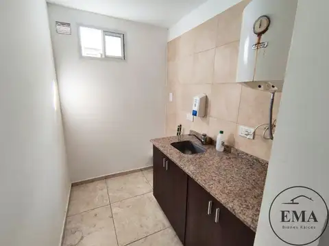 Oficina en Alquiler al Oeste