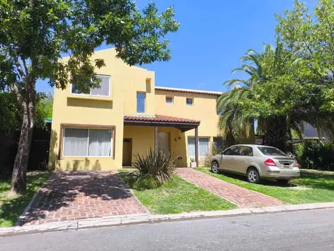 Oportunidad! Casa en venta en San Isidro Labrador