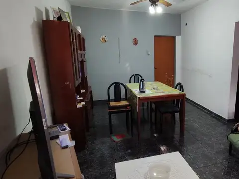 VENTA CASA MULTIFAMILIAR CON PATIO EN W. MORRIS