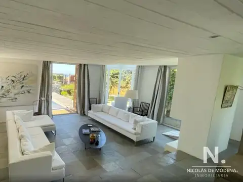 Casa en Venta en Manantiales, USD 2.500.000